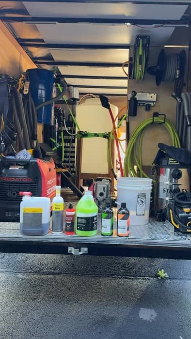 Im pretty sure this kid was trolling me after he noticed I was in video work mode😂😂
ANYWHOOOO, this is my soap lineup and how I like to utilize them! Give em a whirl or don’t.🤷🏻♂️ the choice is yours😎